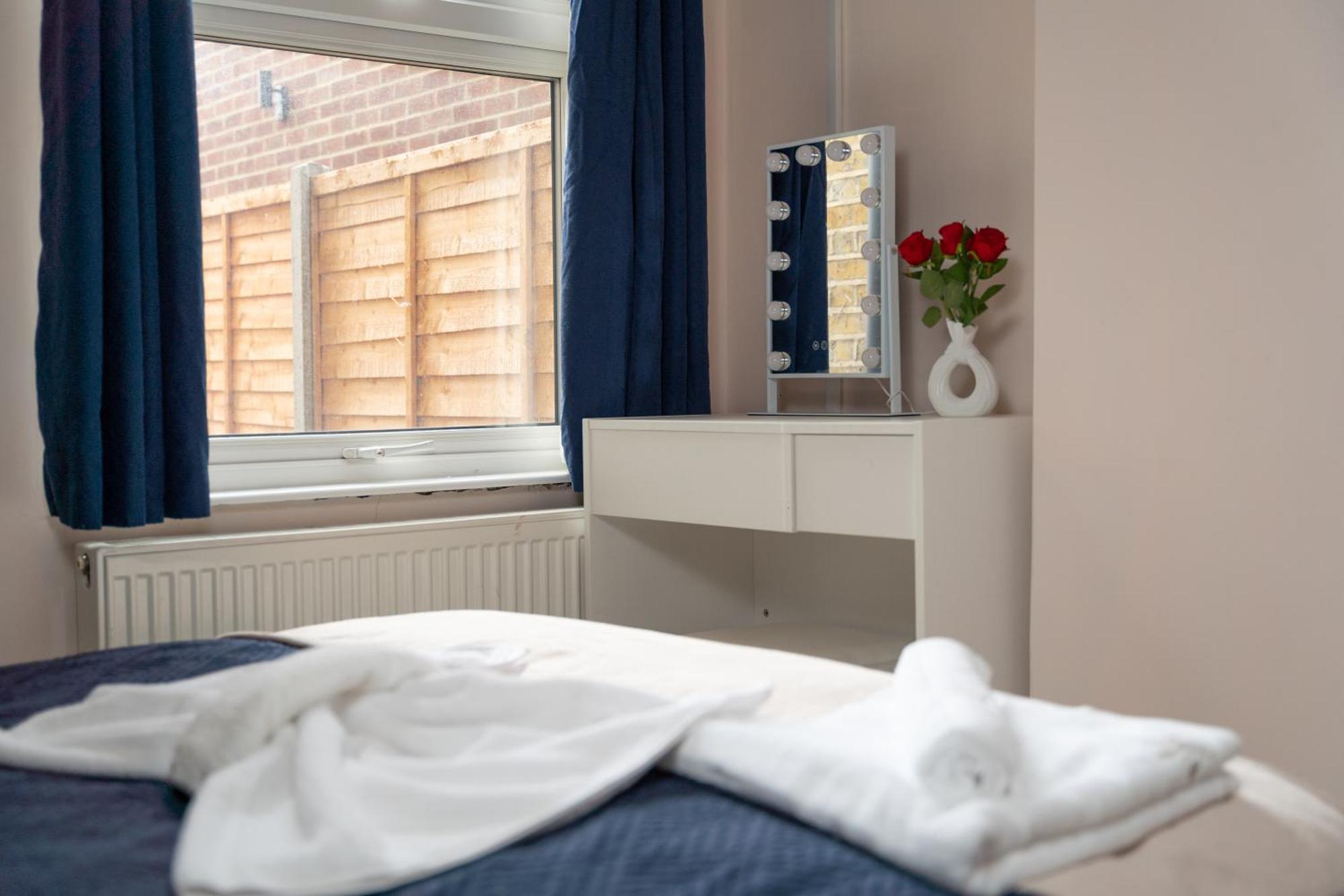 Beautiful 2 Bedroom With Private Garden In Wimbledon - Minutes From Central London Exterior foto