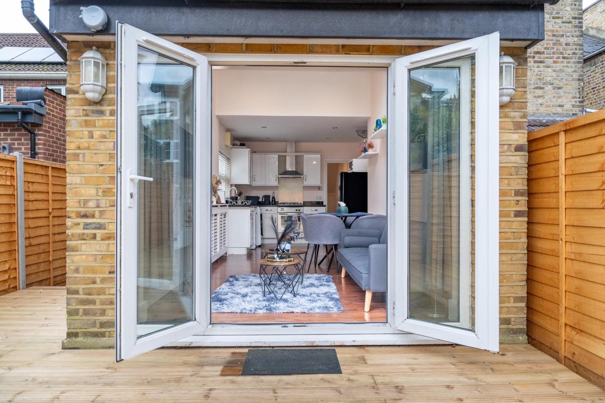 Beautiful 2 Bedroom With Private Garden In Wimbledon - Minutes From Central London Exterior foto