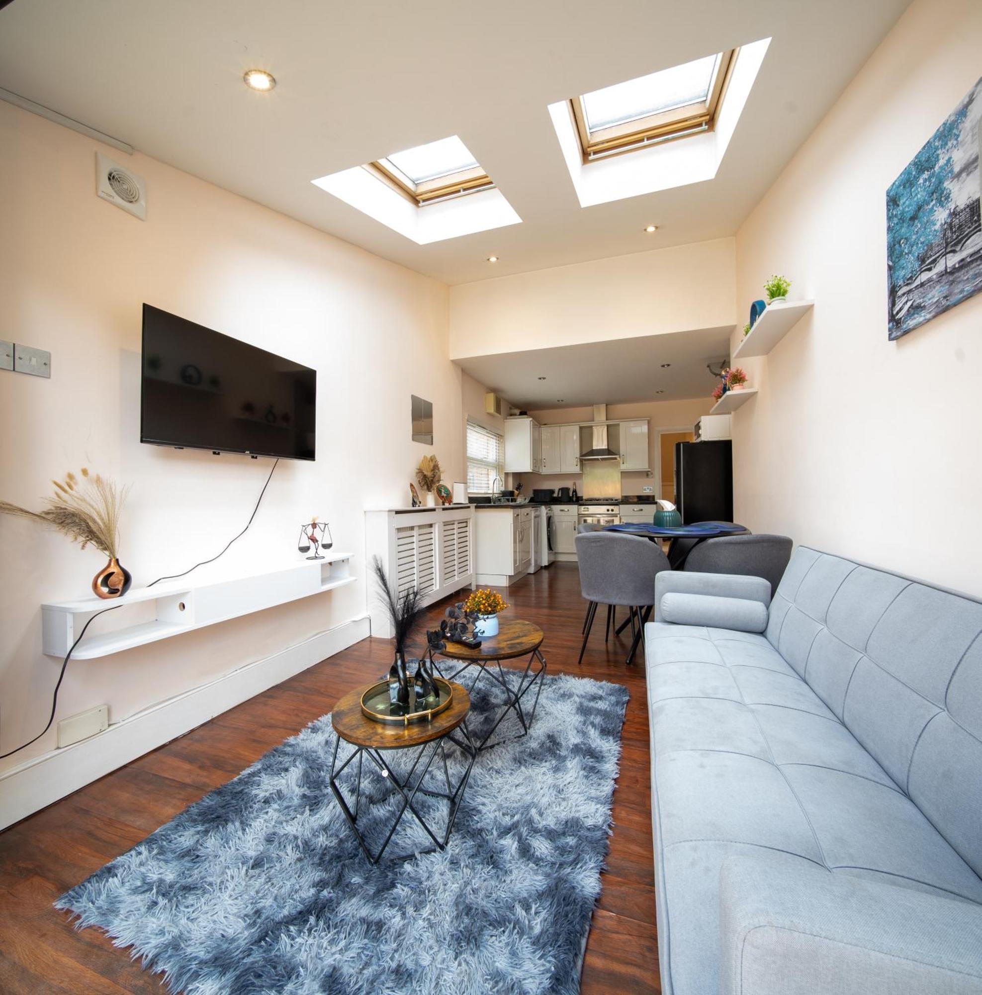 Beautiful 2 Bedroom With Private Garden In Wimbledon - Minutes From Central London Exterior foto